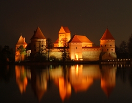 Trakai castle by night/Lithuanian Tourism Board